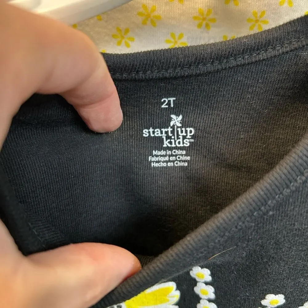 Start Up Kids Black & Yellow ‘Love You’ and Daisy design set, size 2T